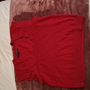 Crop top sweater vest scoop neck